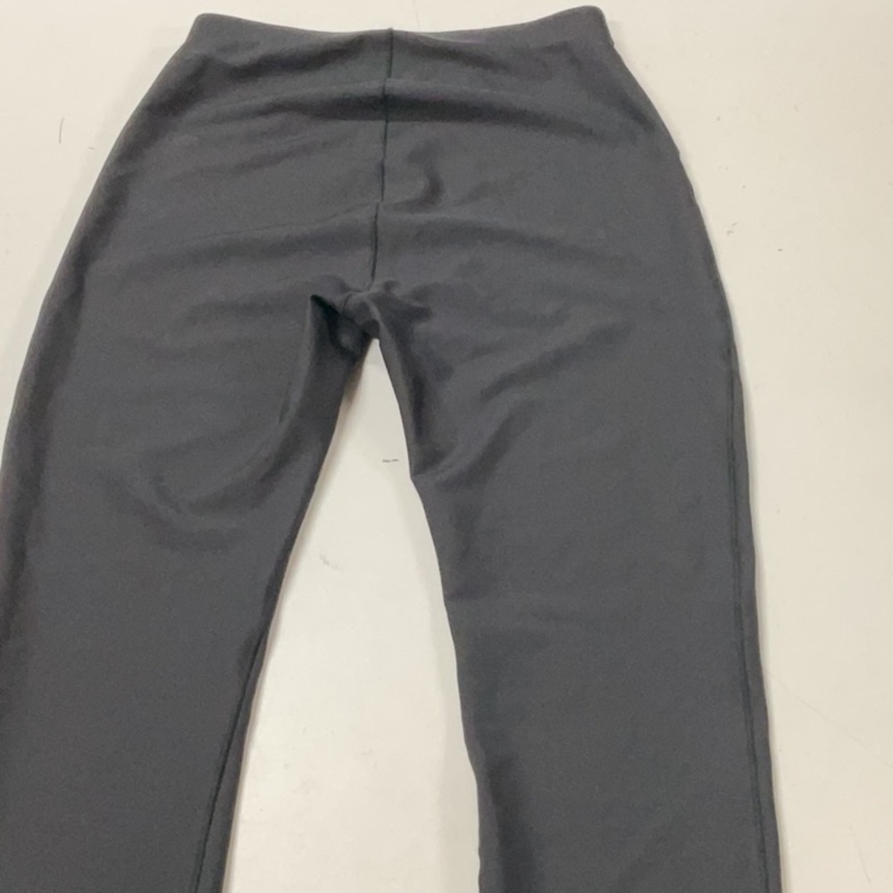 SKIMS Charcoal High-Waisted Leggings

U1-44 - Picture 3 of 5